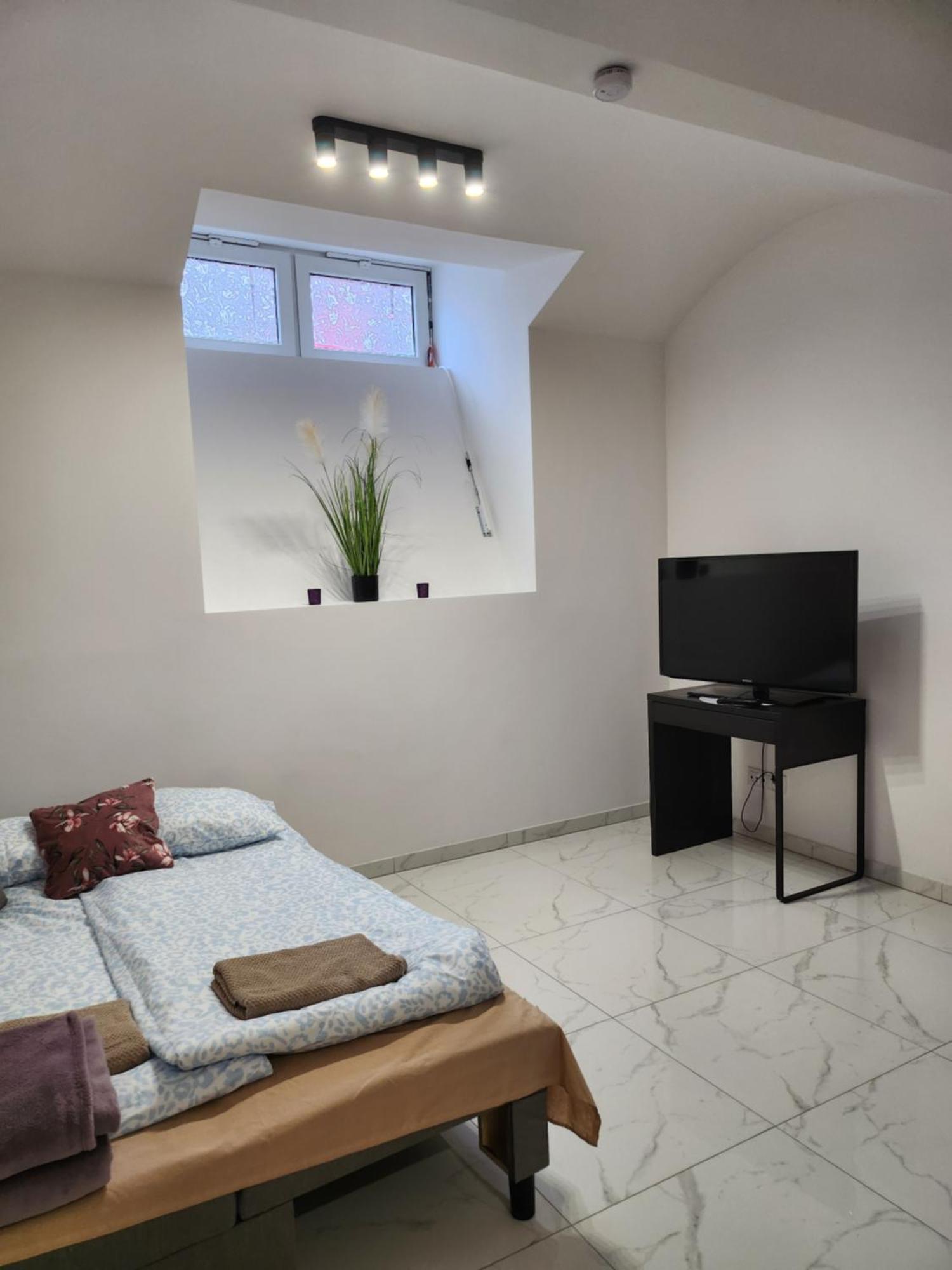 23 - Ghetto Heroes Square Apartamento